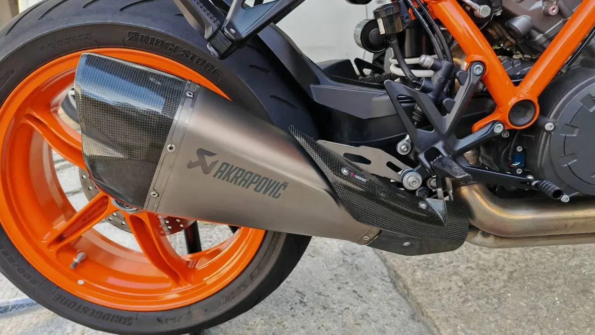 KTM 1290 Super Duke R EVO (2022 - 23) (6)