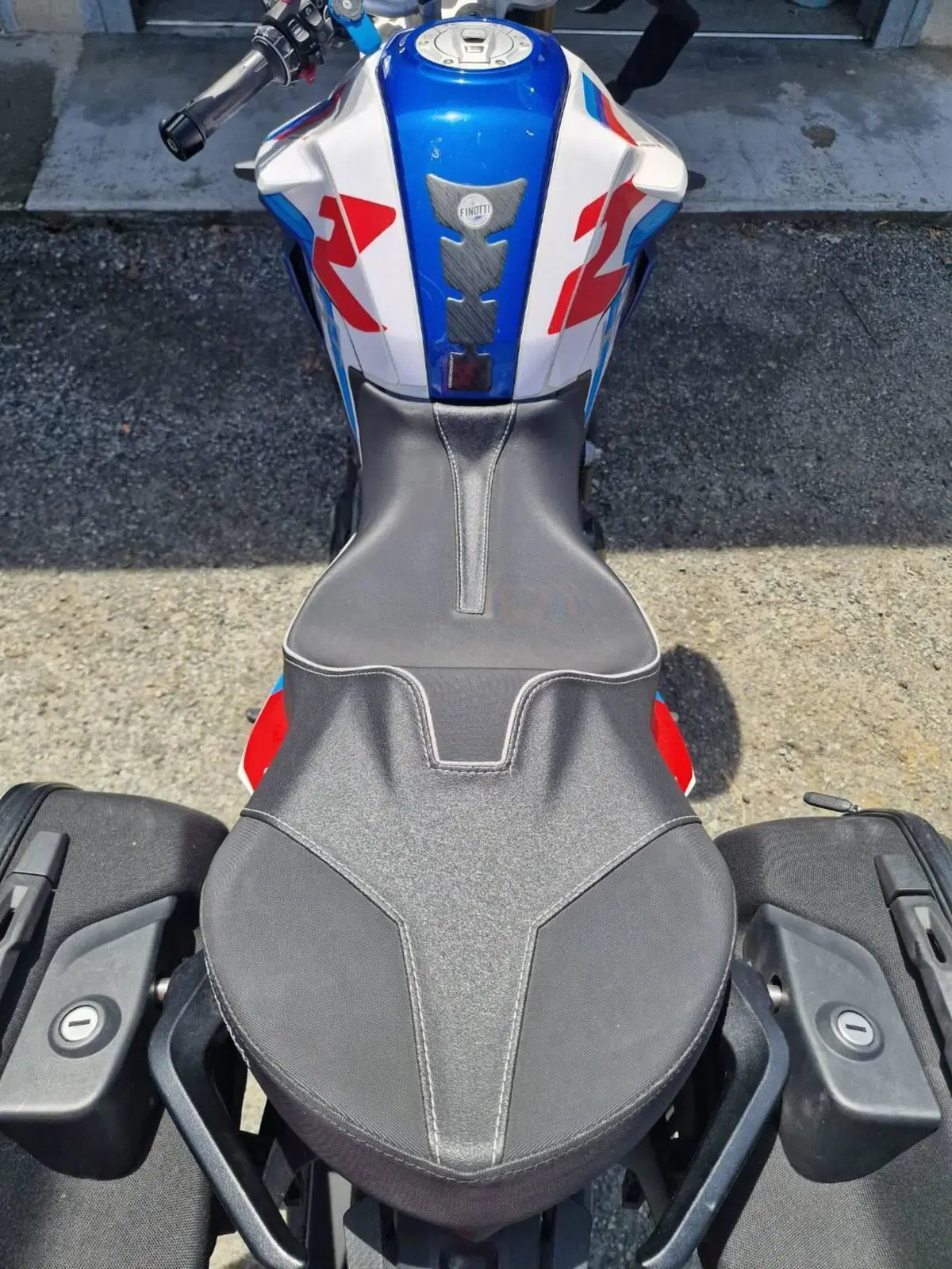 Bmw F 900 R (2021 - 24) (2)