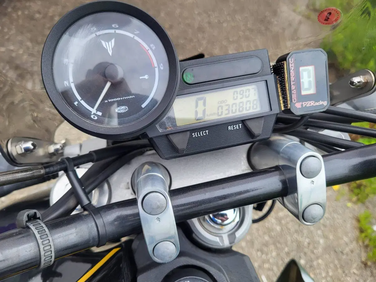 Yamaha MT-03 (2006 - 14) (4)
