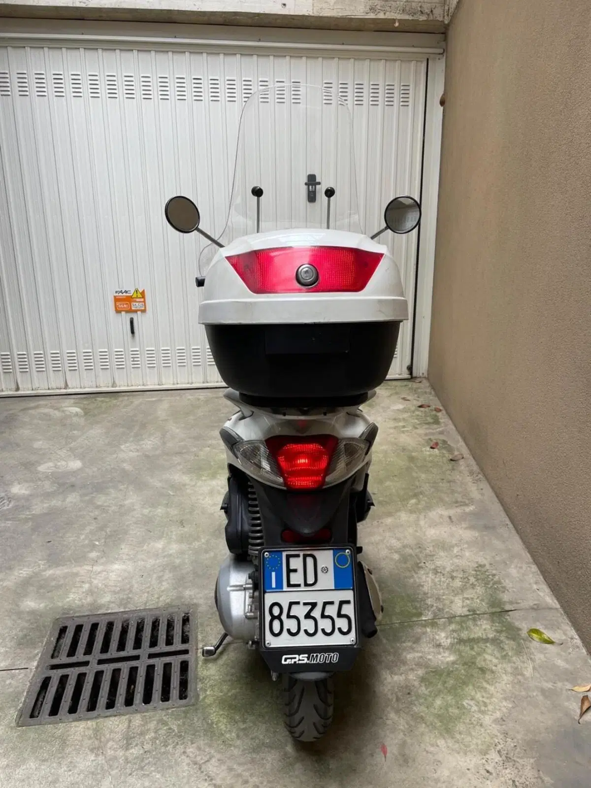 Piaggio Liberty 150 3V Full Optional (2013 - 15) (3)