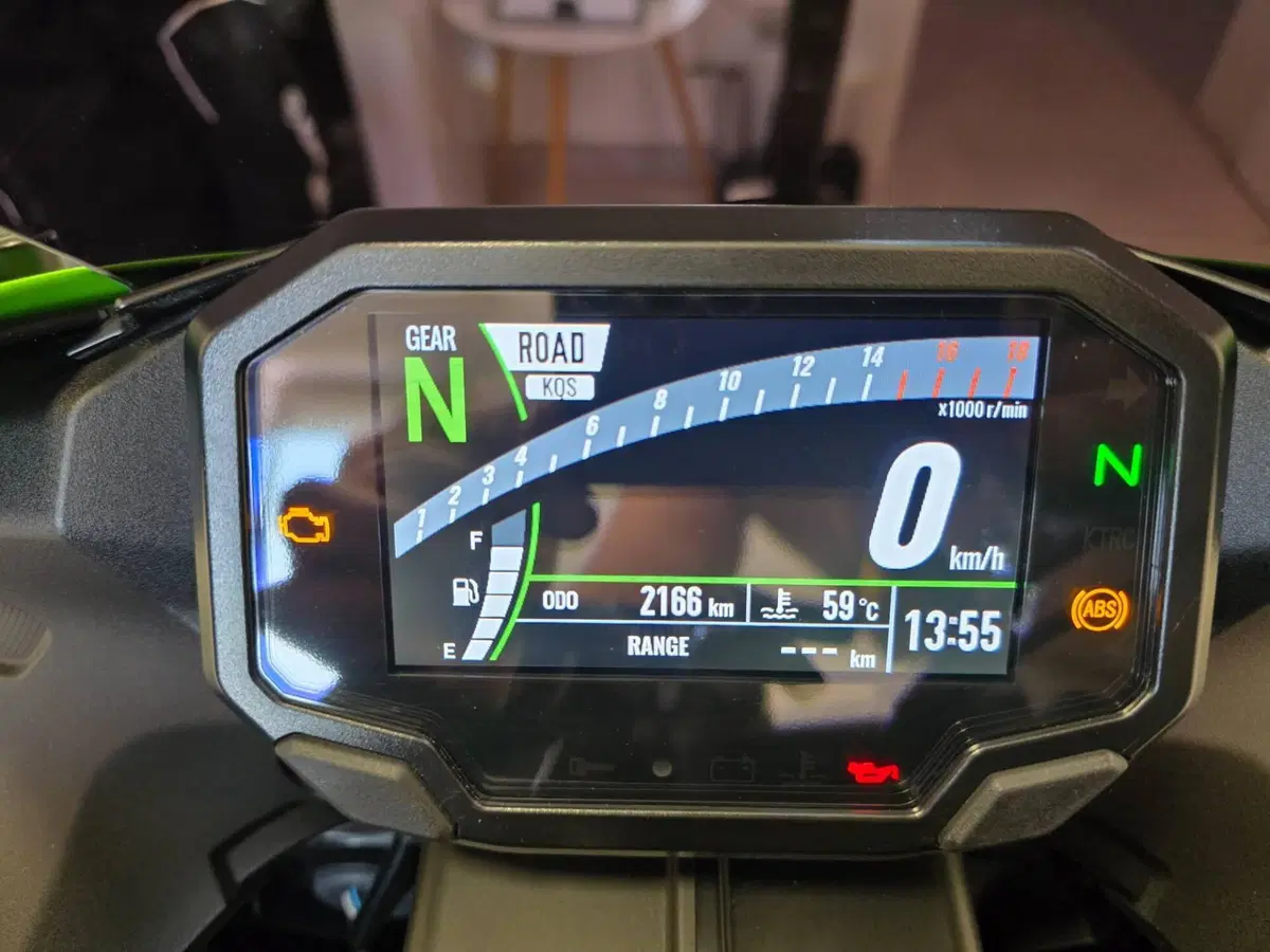 Kawasaki Ninja 636 ZX-6R (2024 - 26) (14)