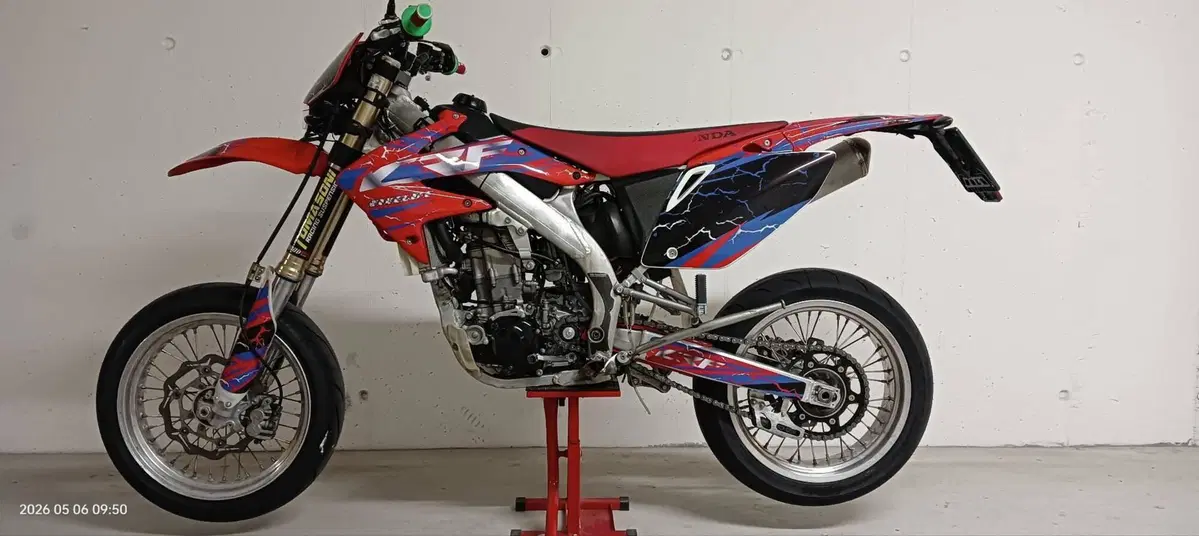 Honda CRF 450R (2008)