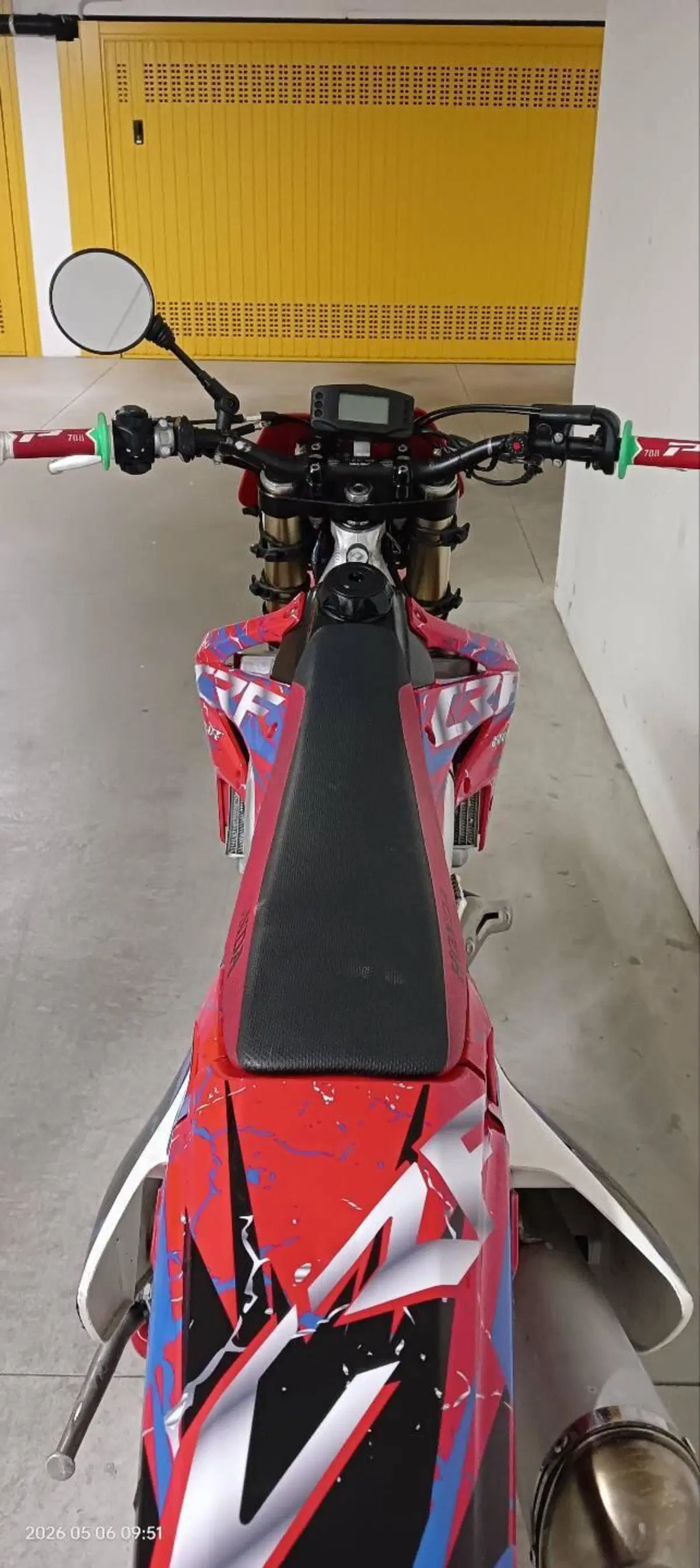 Honda CRF 450R (2008) (3)