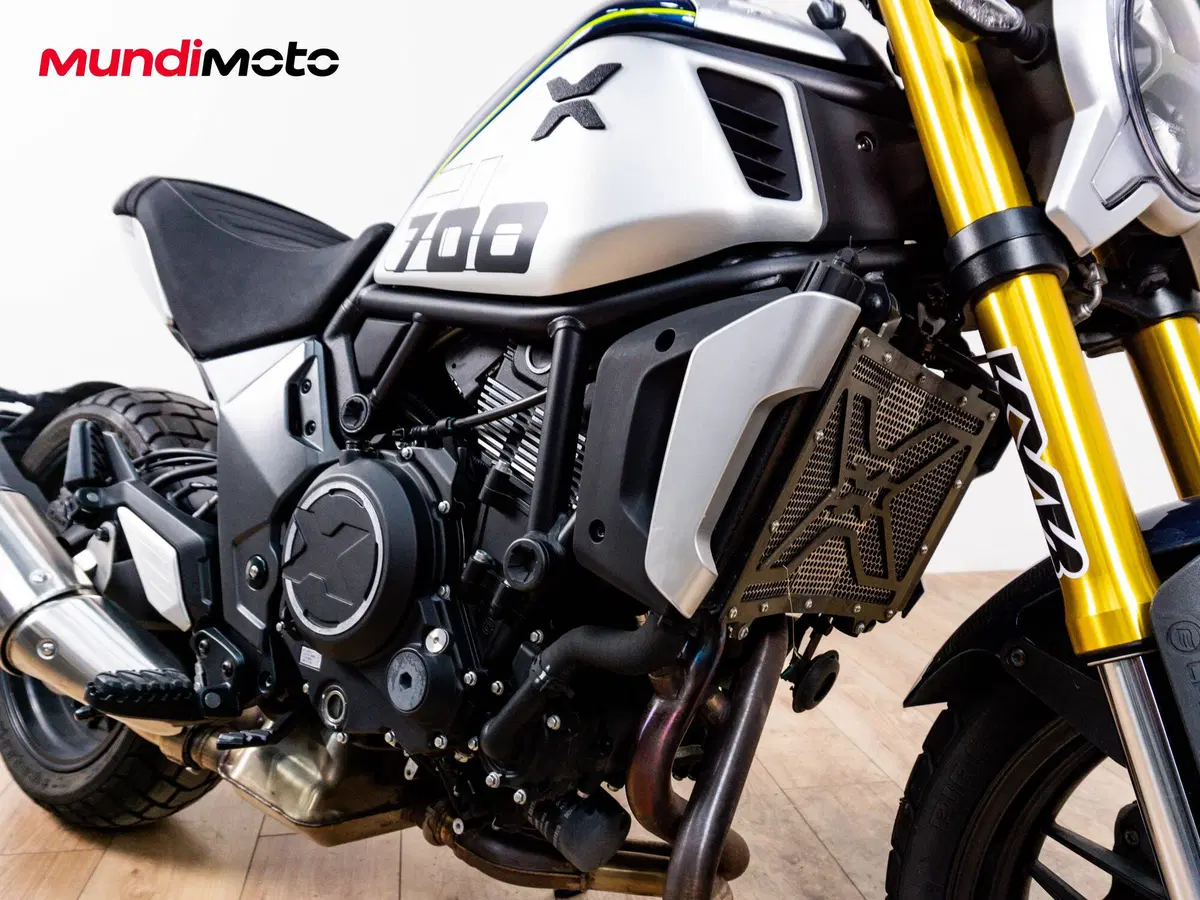 CFMOTO 700CL-X Heritage (2021 - 26) (5)