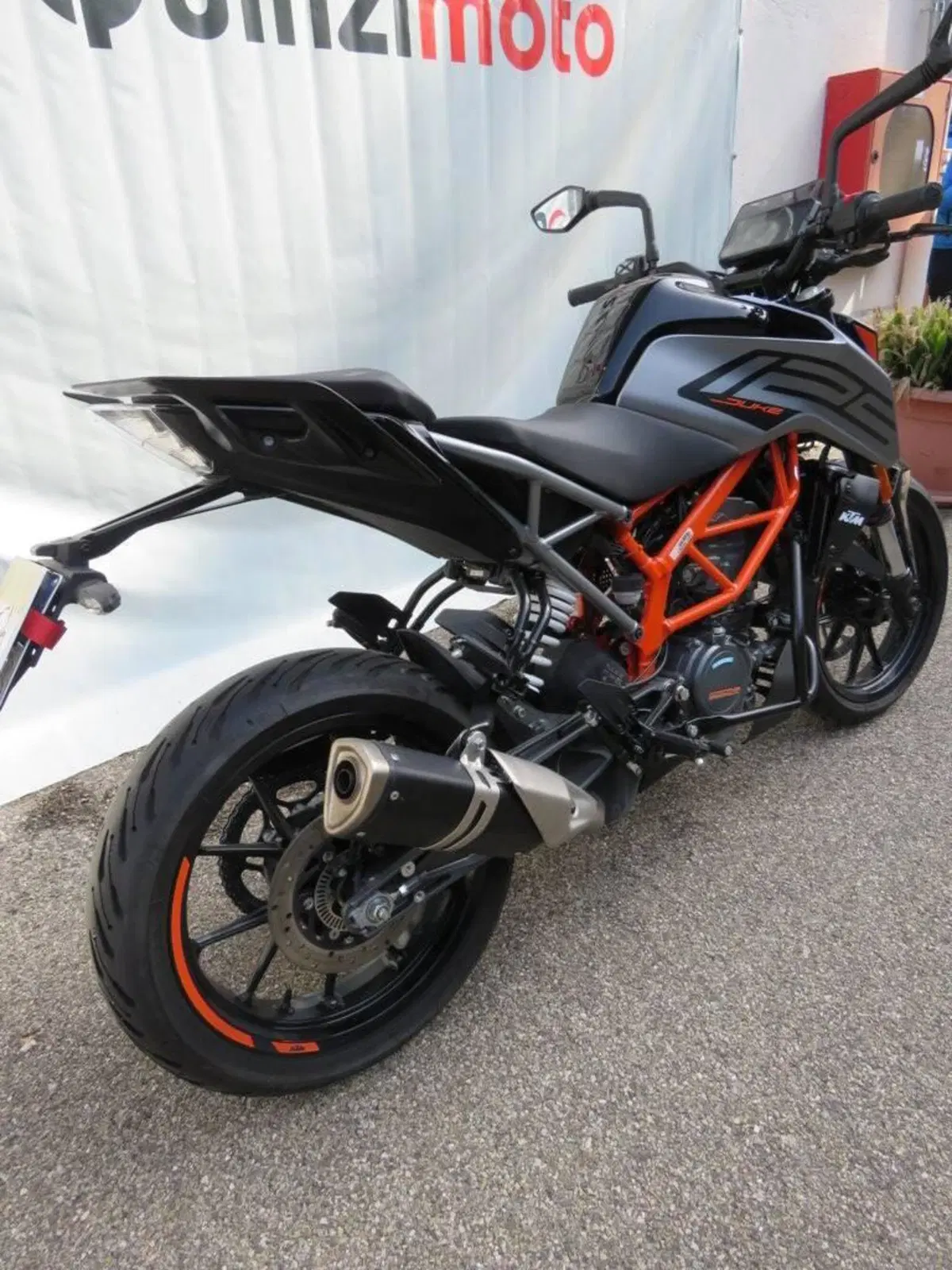 KTM 125 Duke (2021 - 23) (17)