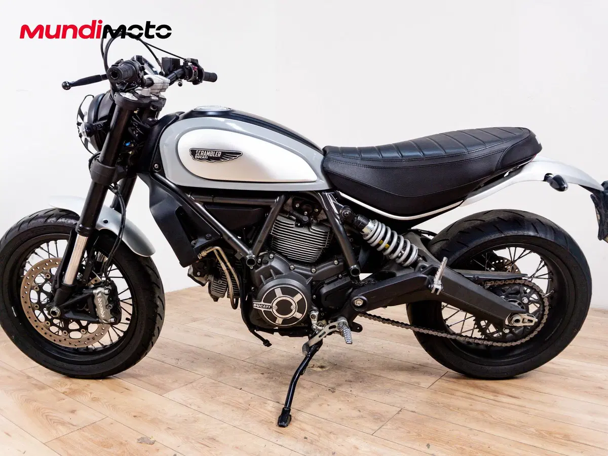 Ducati Scrambler 800 Icon Dark (2020) (6)