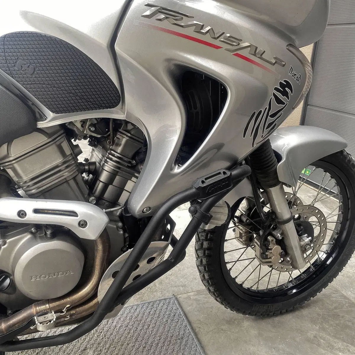 Honda Transalp XL 650V (2005 - 06) (2)