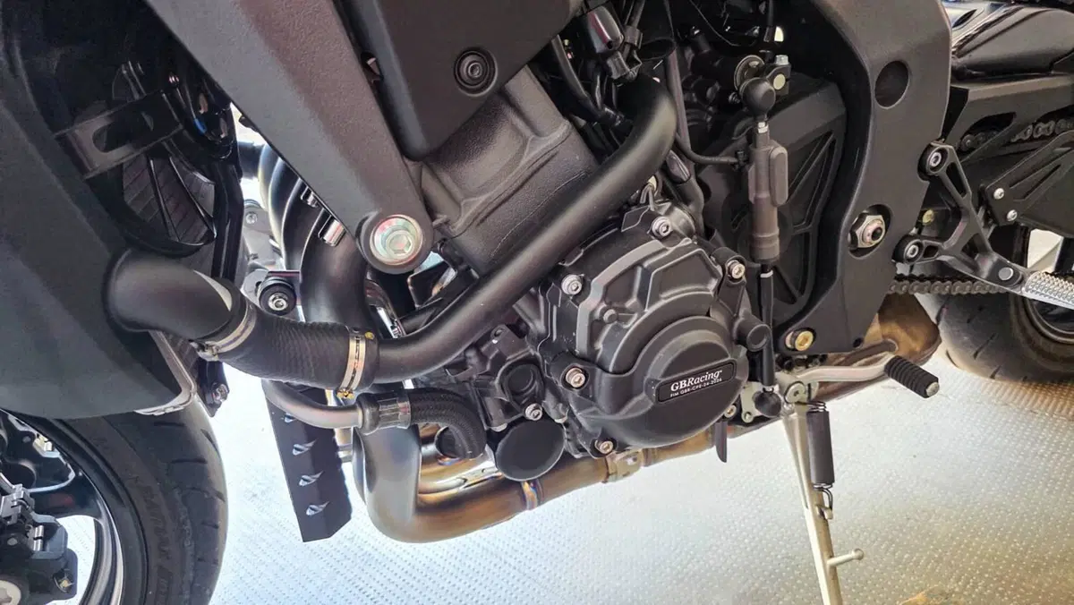 Yamaha MT-10 (2022 - 26) (4)