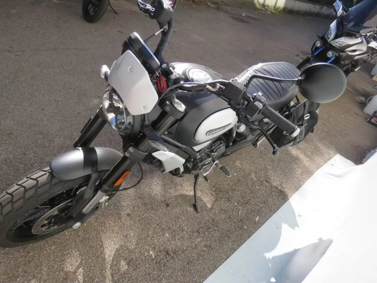Ducati Scrambler 1100 Dark Pro (2020 - 24) (6)
