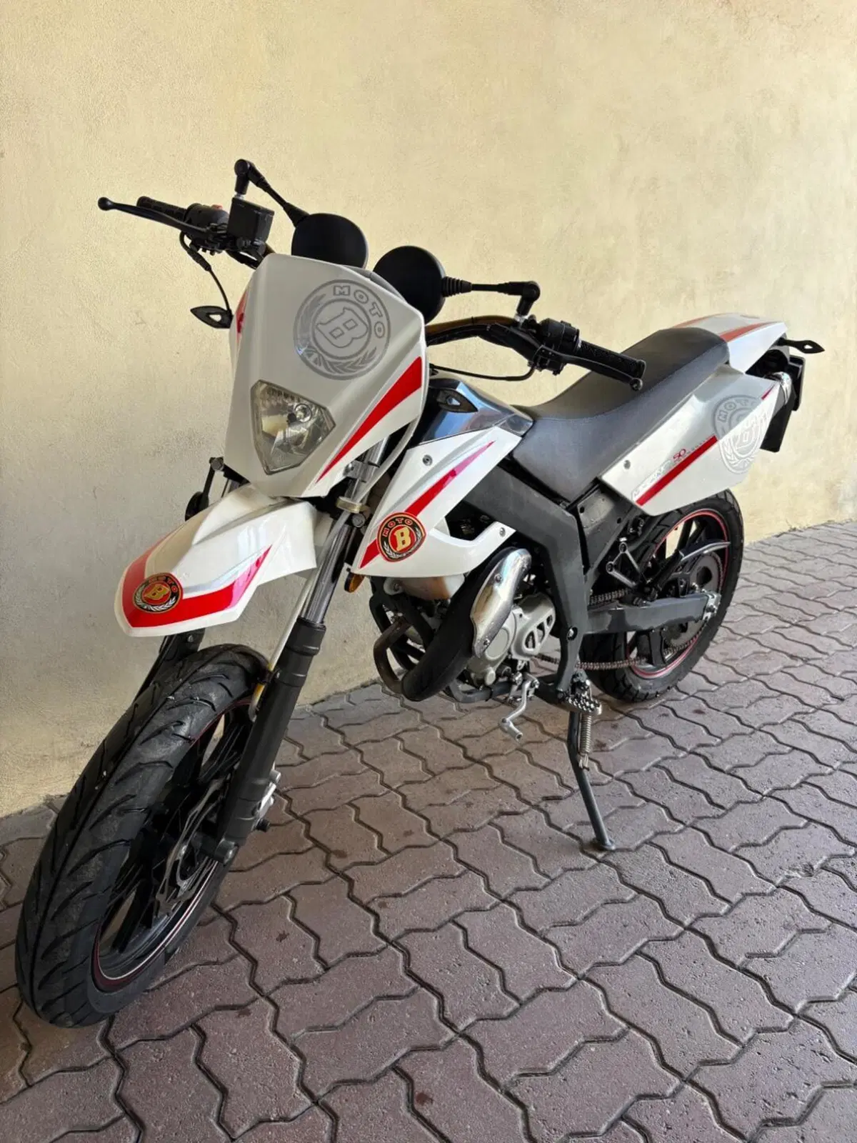 Moto B Misano 50 (2013 - 14) (2)