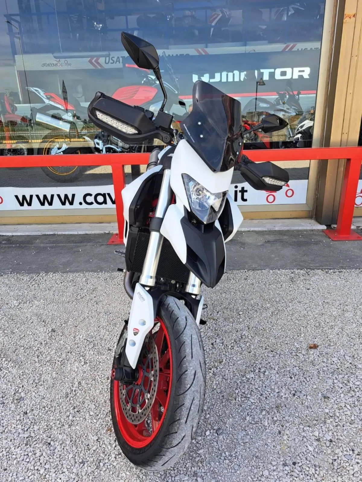Ducati Hyperstrada 939 (2016 - 18) (3)