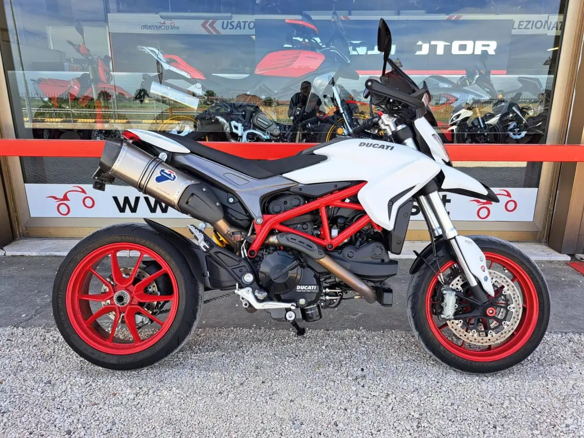 Ducati Hyperstrada 939 (2016 - 18) (2)