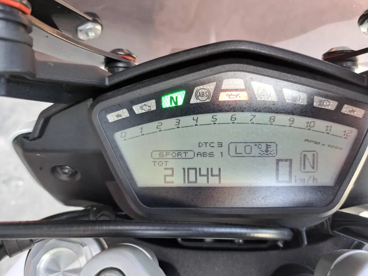 Ducati Hyperstrada 939 (2016 - 18) (5)