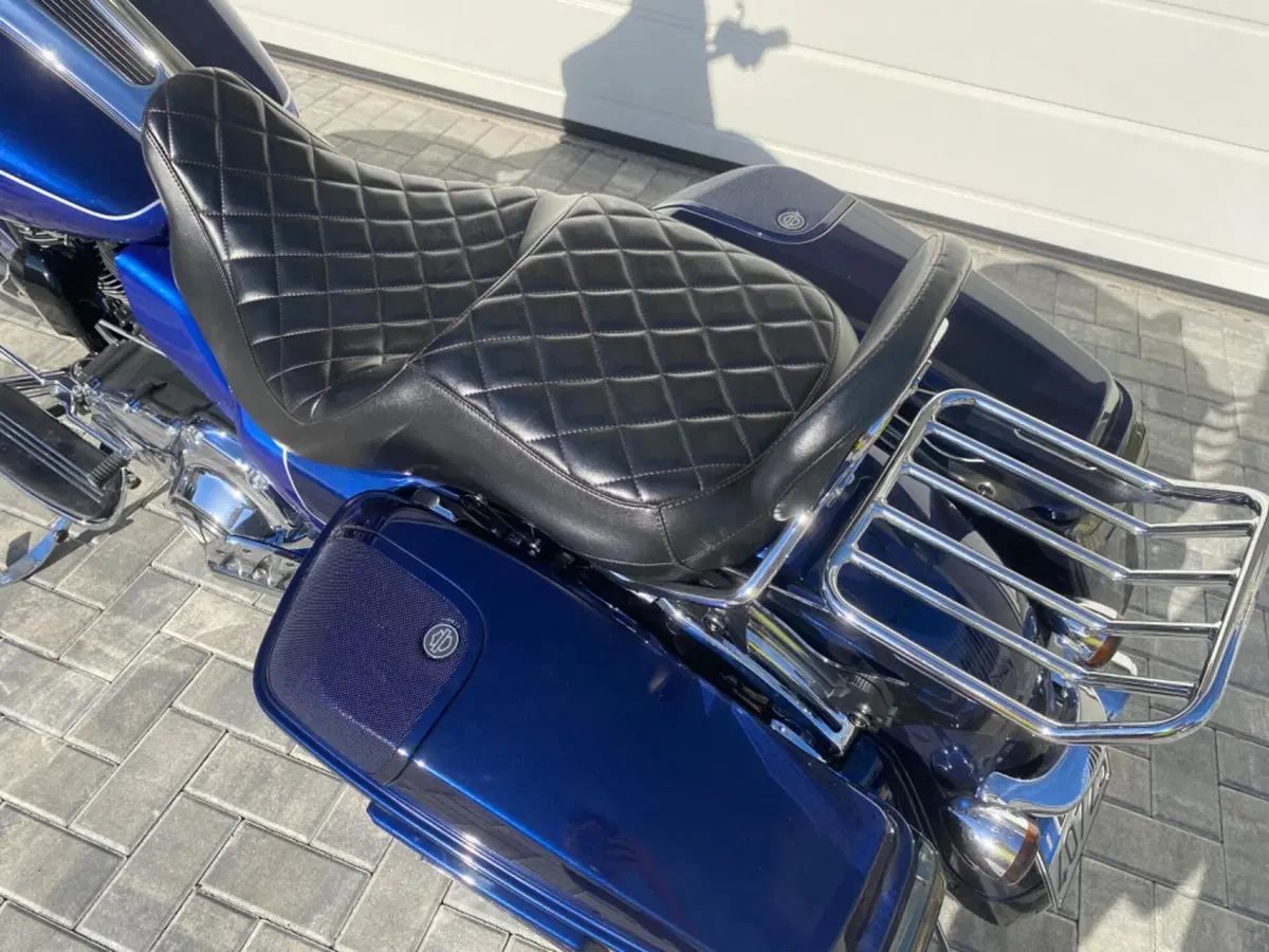 Harley-Davidson 1690 Street Glide Special (2014 - 16) - FLHX (5)