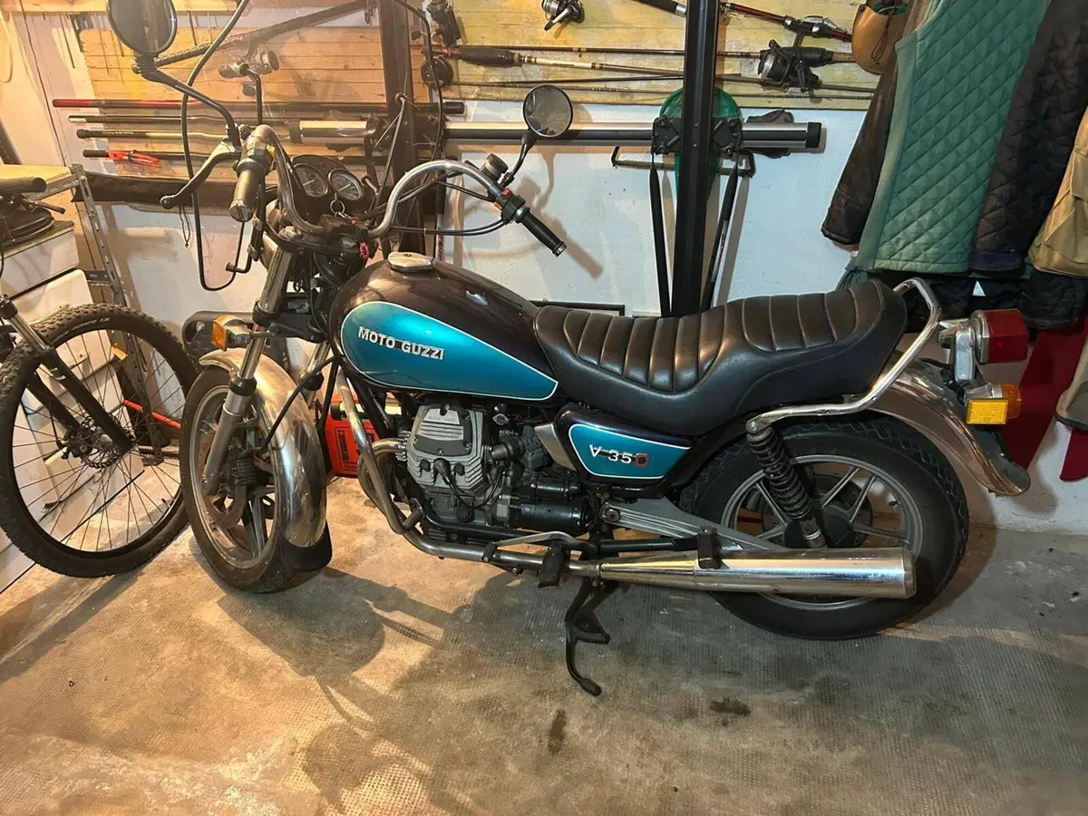 Moto Guzzi V35C  (2)