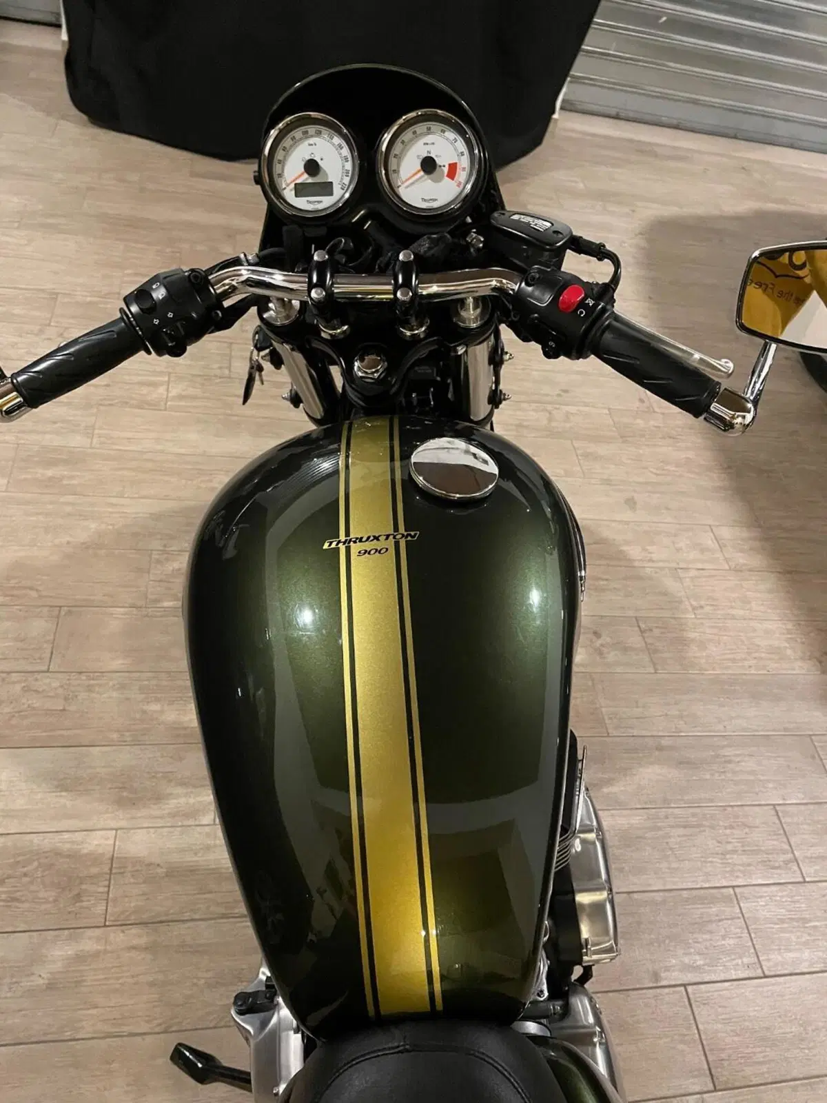 Triumph Thruxton 900 (2004 - 15) (13)