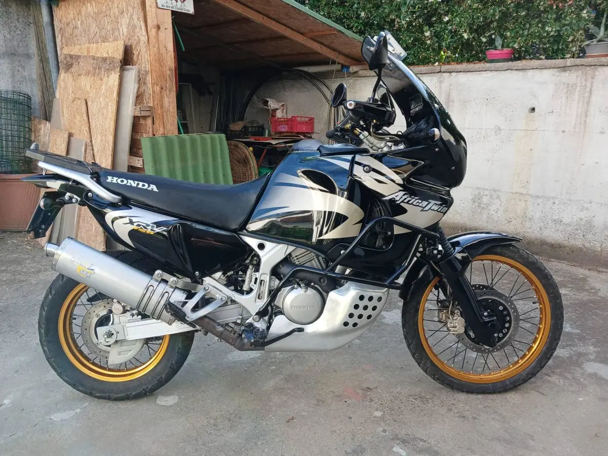 Honda Africa Twin XRV 750 (1996 - 02)