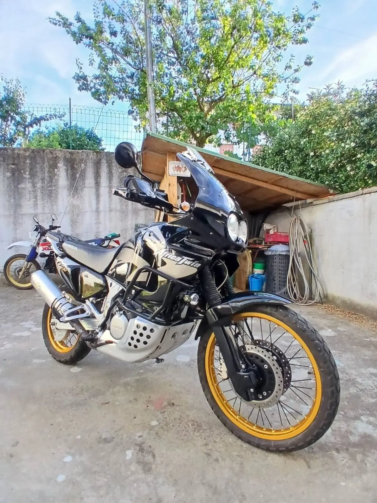 Honda Africa Twin XRV 750 (1996 - 02) (9)