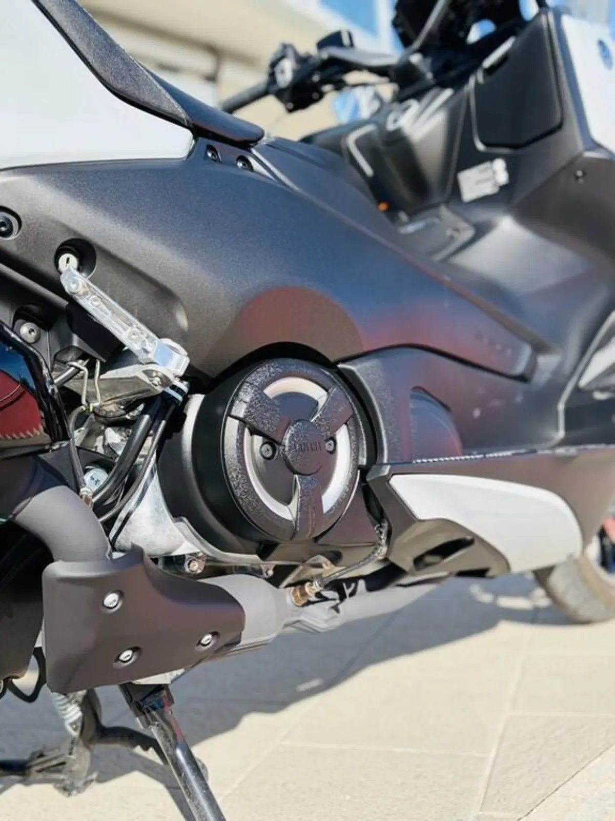 Yamaha T-Max 560 (2025 - 26) (5)
