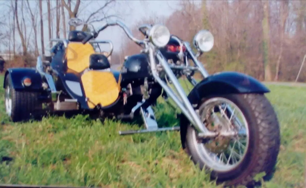 Harley-Davidson Tri Glide Ultra Anniversary (2023) (2)