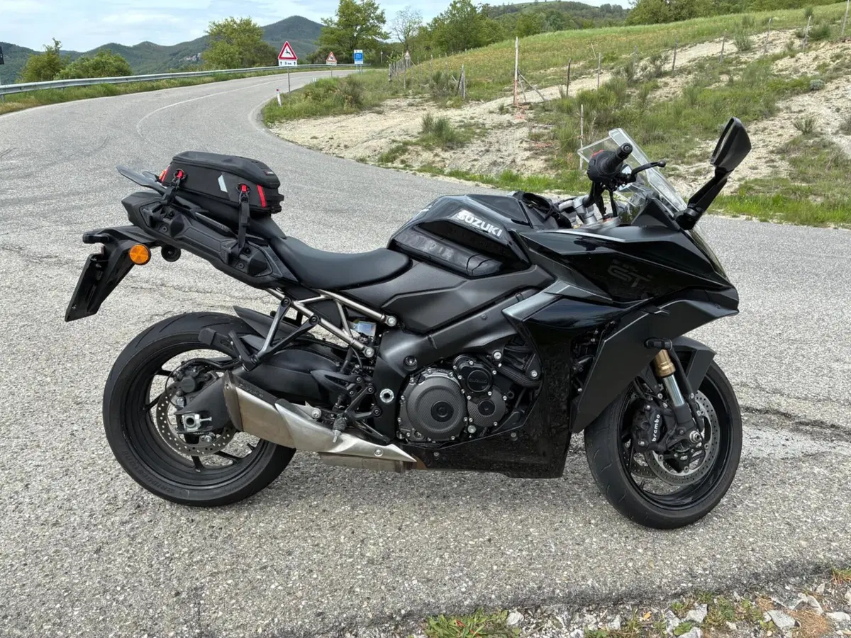 Suzuki GSX-S1000GT (2022 - 24)
