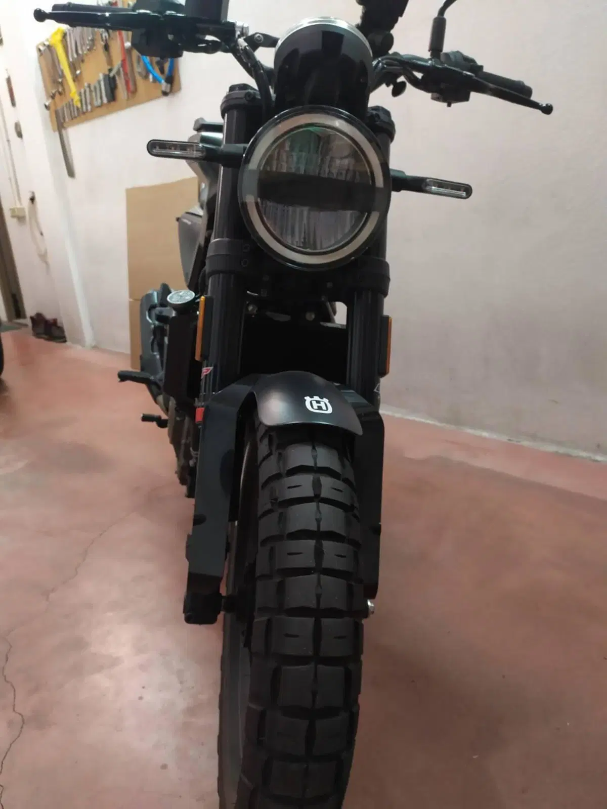 Husqvarna Svartpilen 401 (2021 - 23) (3)