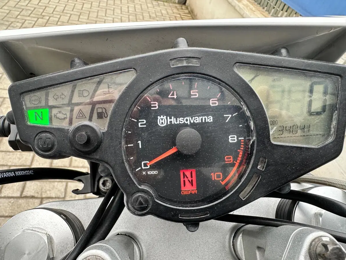 Husqvarna Nuda 900 R (2011 - 13) (5)