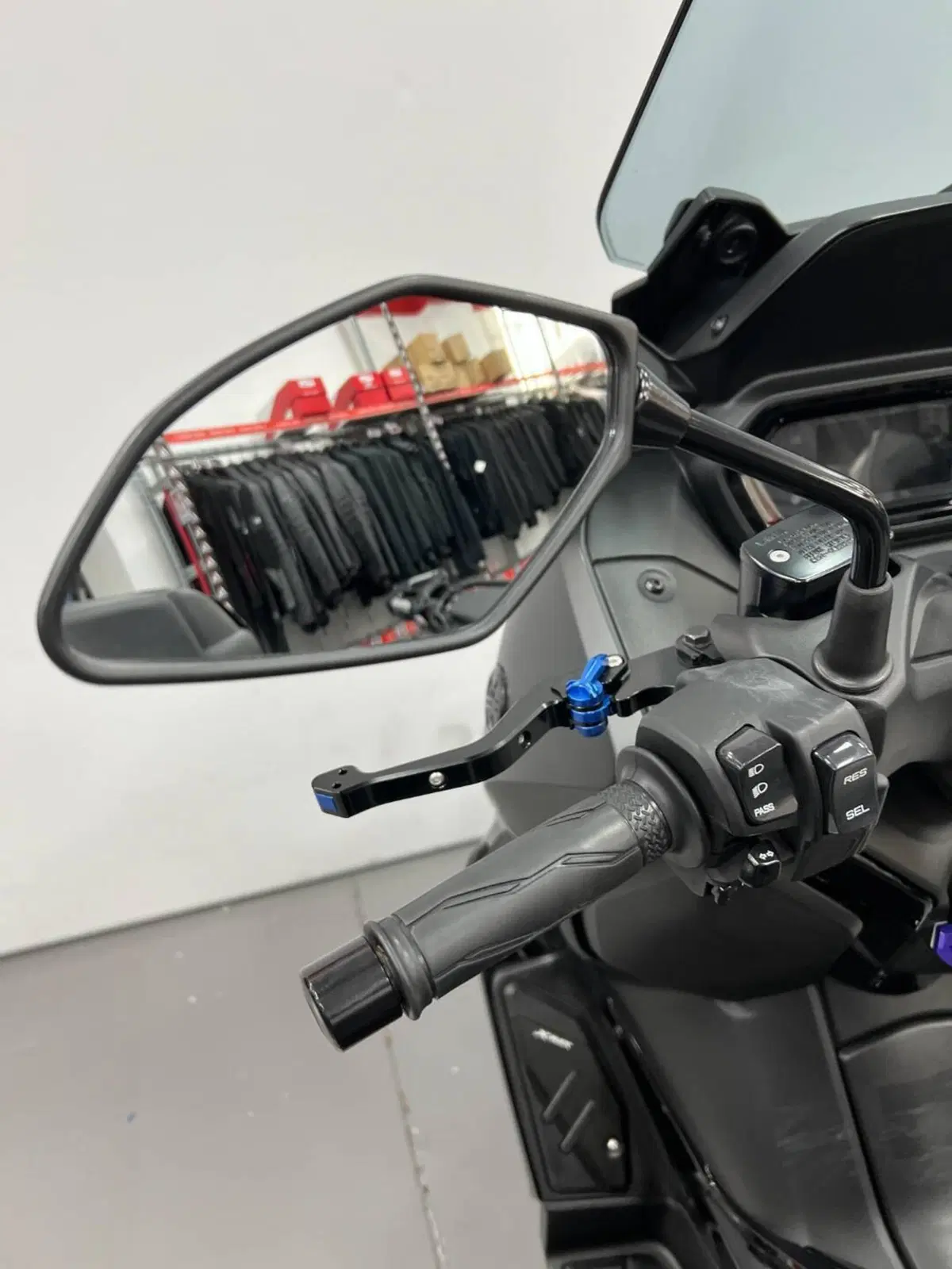 Yamaha X-Max 300 (2021 - 24) (5)