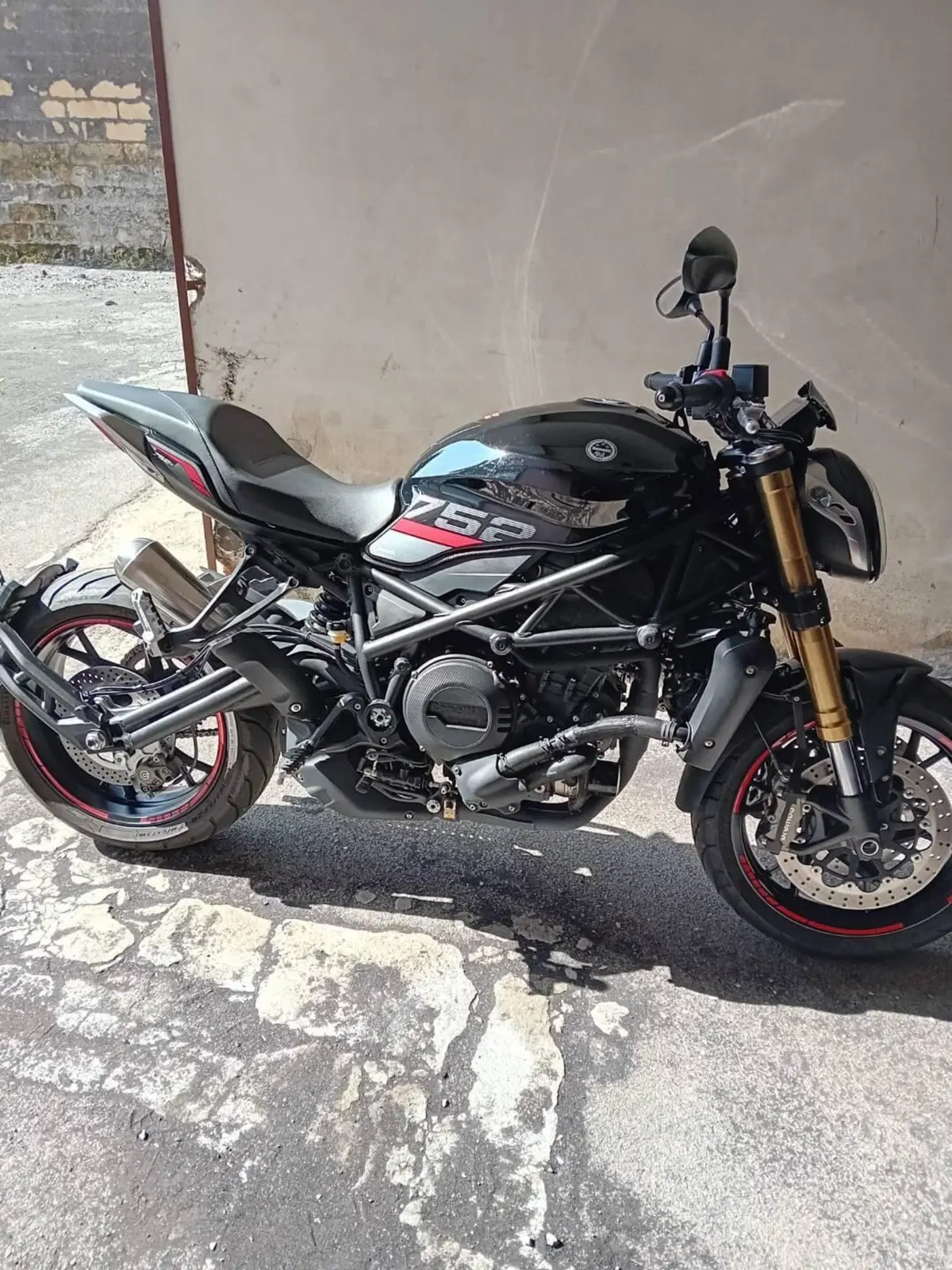 Benelli 752 S (2022 - 25) (4)