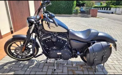 Harley-Davidson 883 Iron (2009 - 11) - XL 883N usata