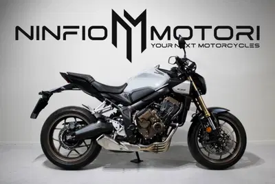 Honda CB 650 R E-Clutch (2024 - 26) usata