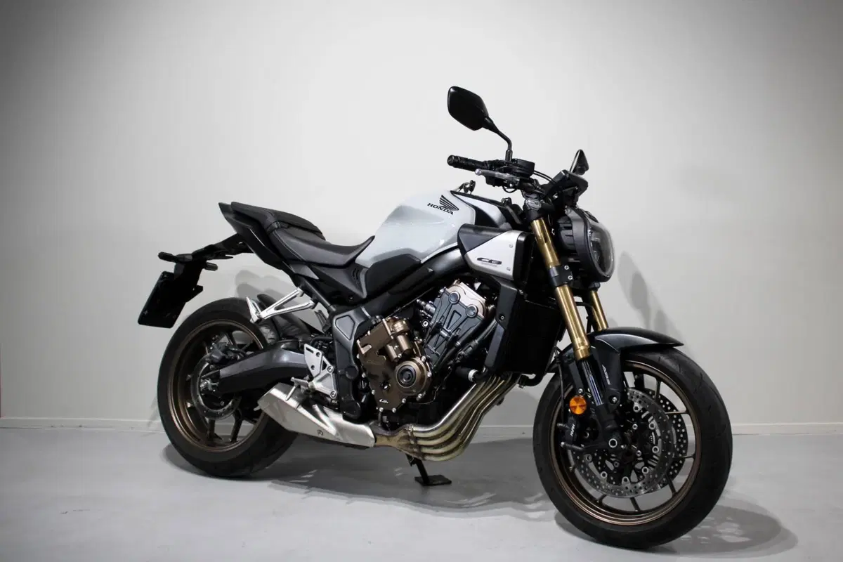 Honda CB 650 R E-Clutch (2024 - 26) (2)