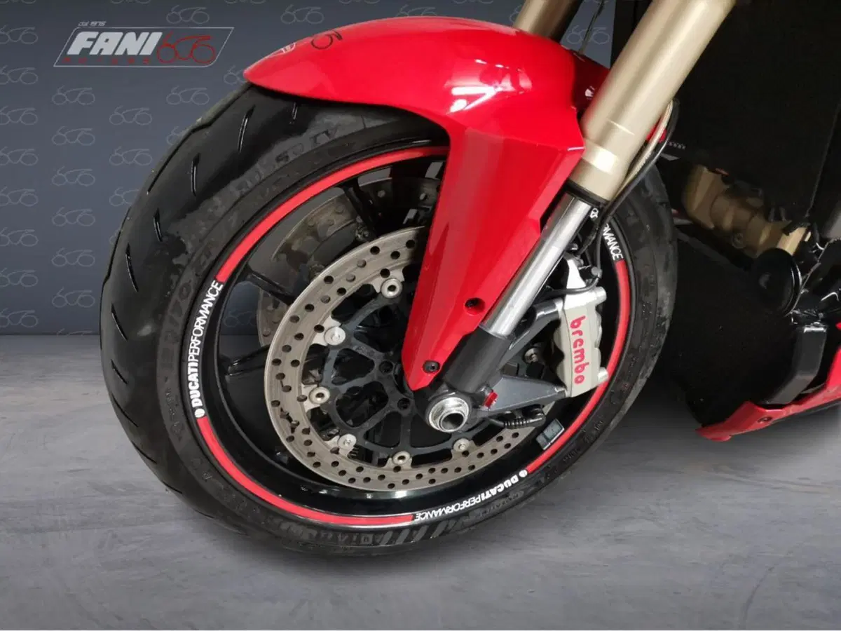 Ducati Streetfighter 848 (2011 - 15) (5)