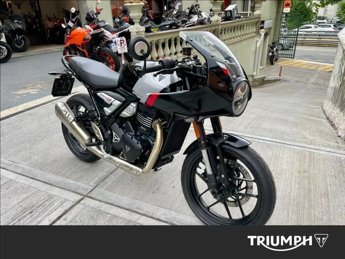 Triumph Thruxton 400 (2026)