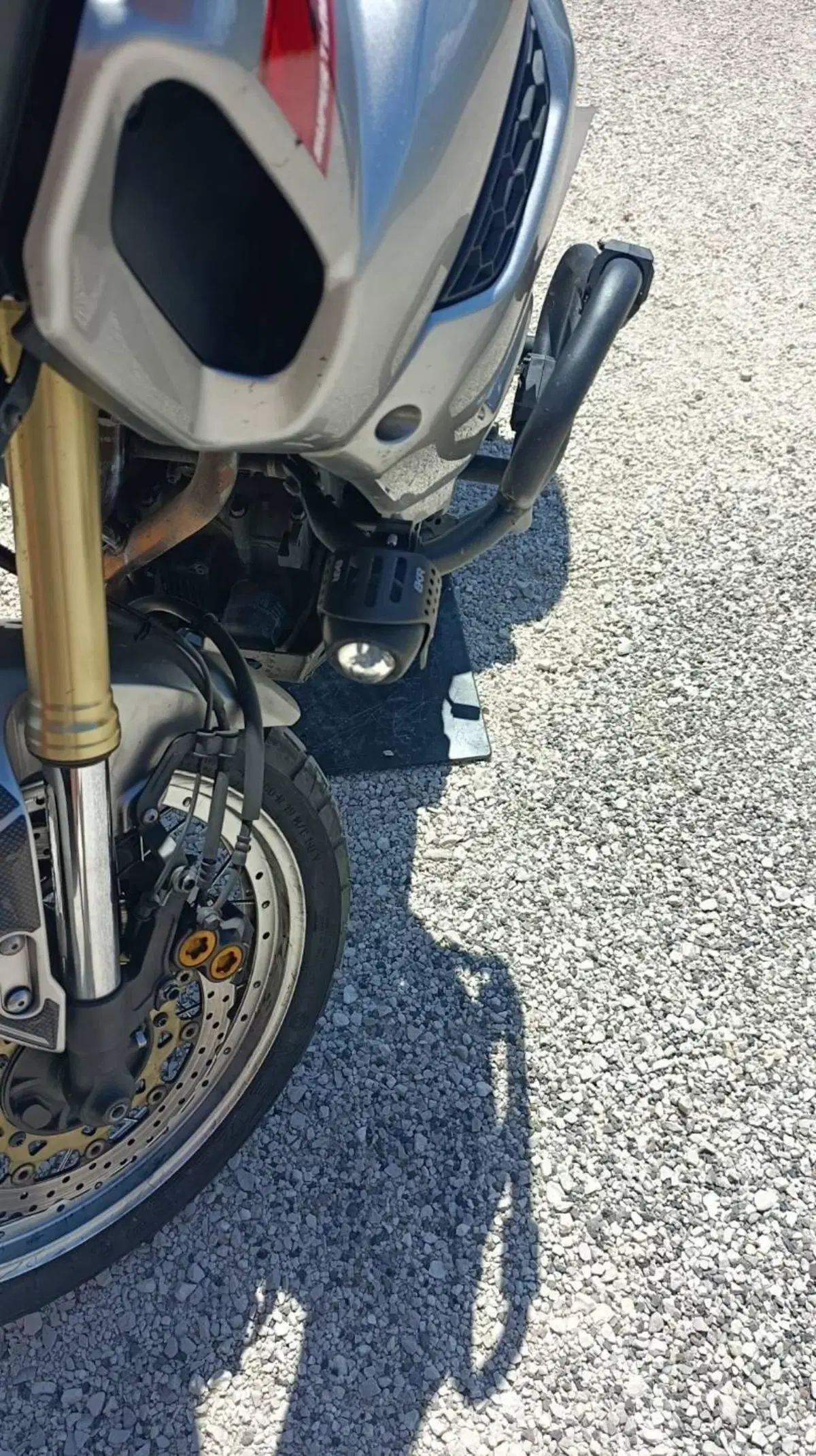 Yamaha XT1200Z Super Ténéré First Edition (2010 - 11) (3)