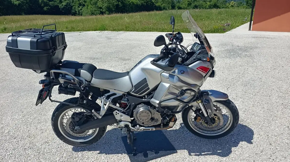 Yamaha XT1200Z Super Ténéré First Edition (2010 - 11) (15)