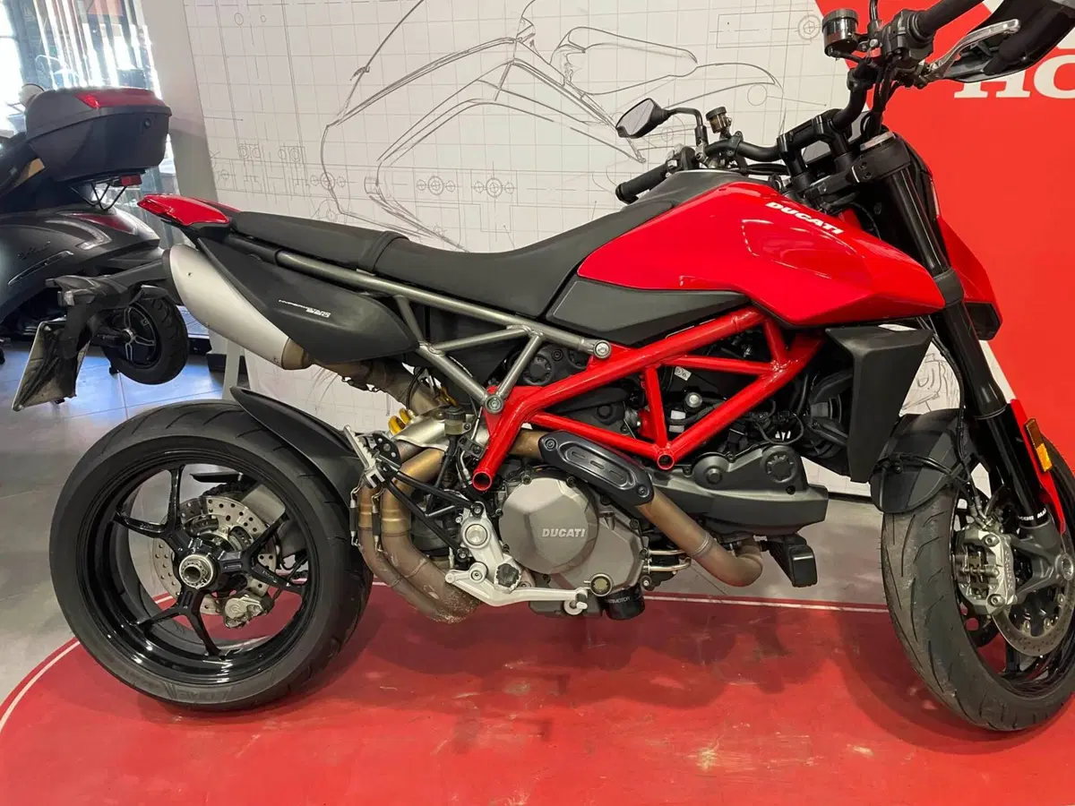 Ducati Hypermotard 950 (2022 - 25) (6)