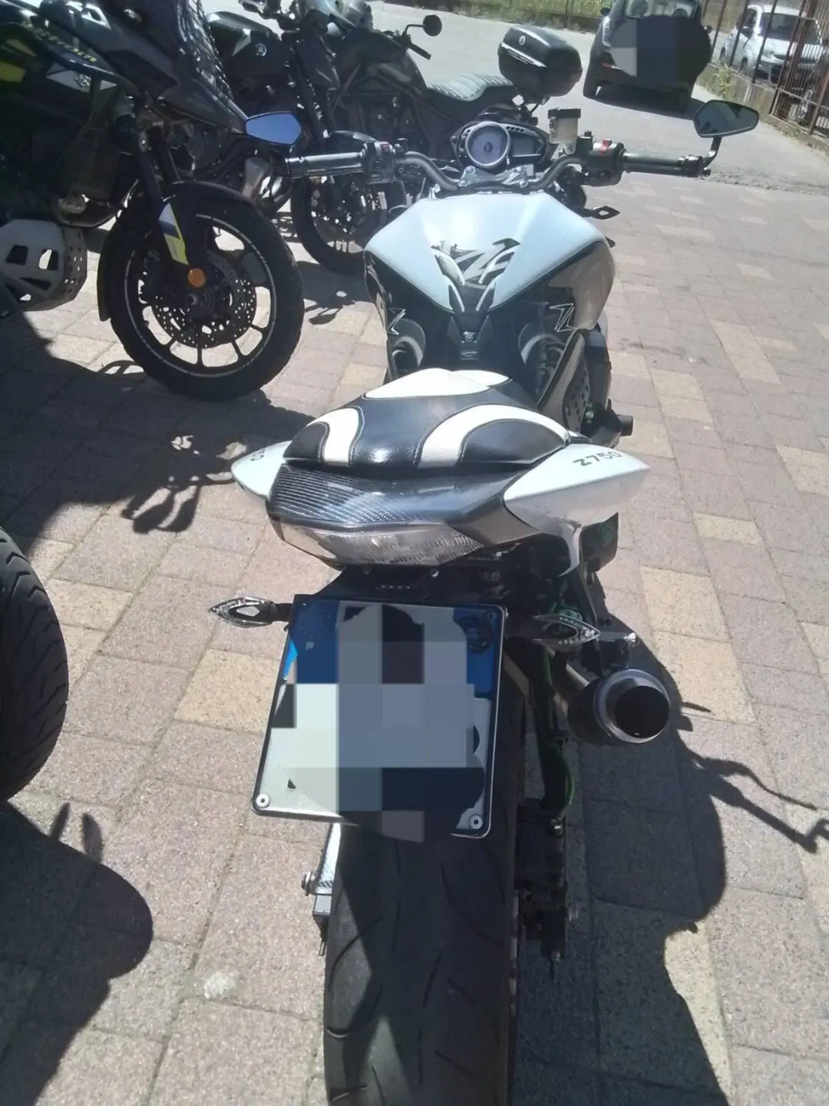 Kawasaki Z 750 (2007 - 14) (13)