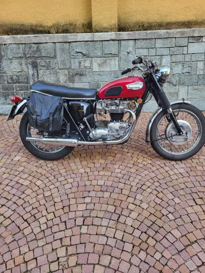 Triumph Bonneville T120R d'epoca