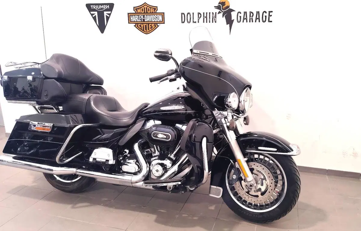 Harley-Davidson 1690 Electra Glide Ultra Limited (2010 - 13) - FLHTK (4)