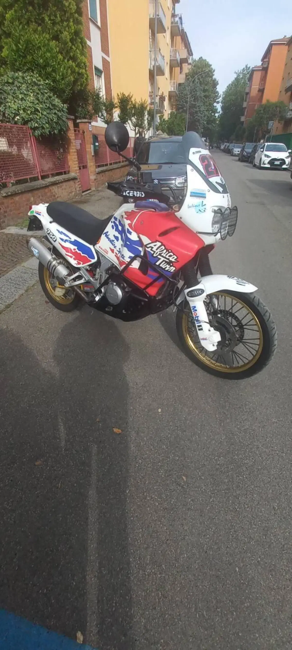 Honda Africa Twin XRV 750 (1993 - 95) (3)