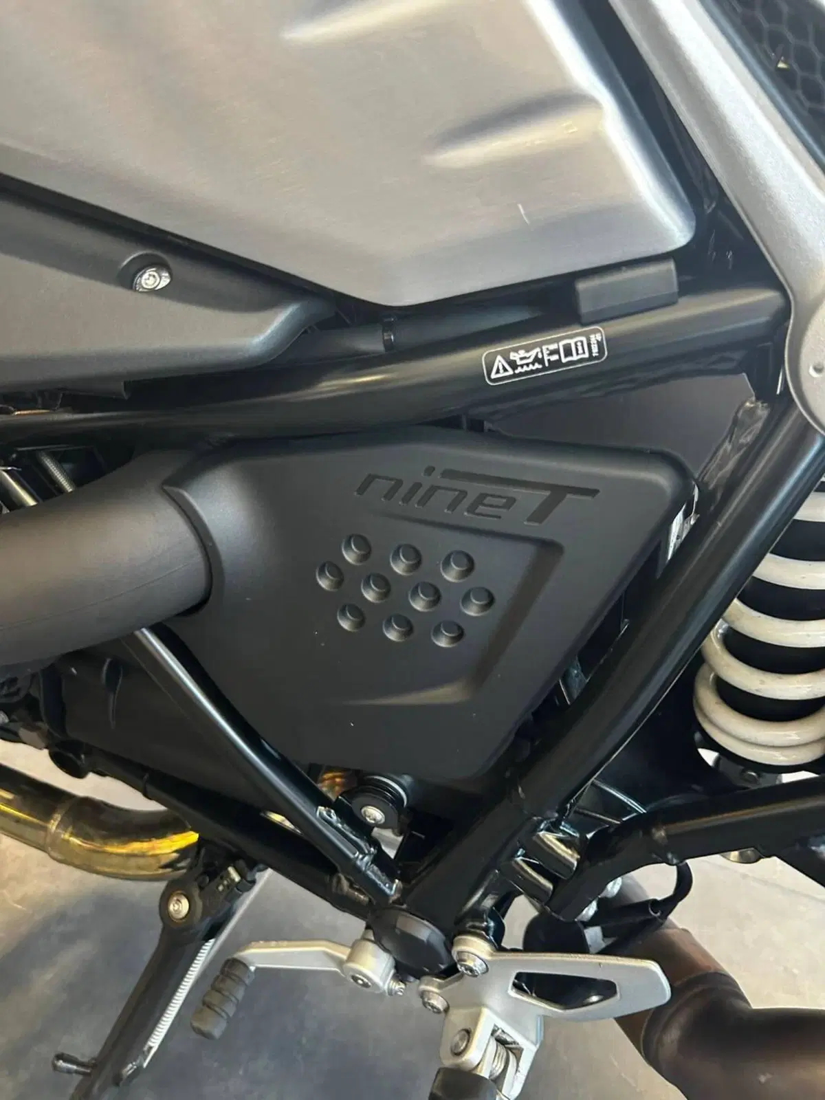 Bmw R nineT (2021 - 24) (4)