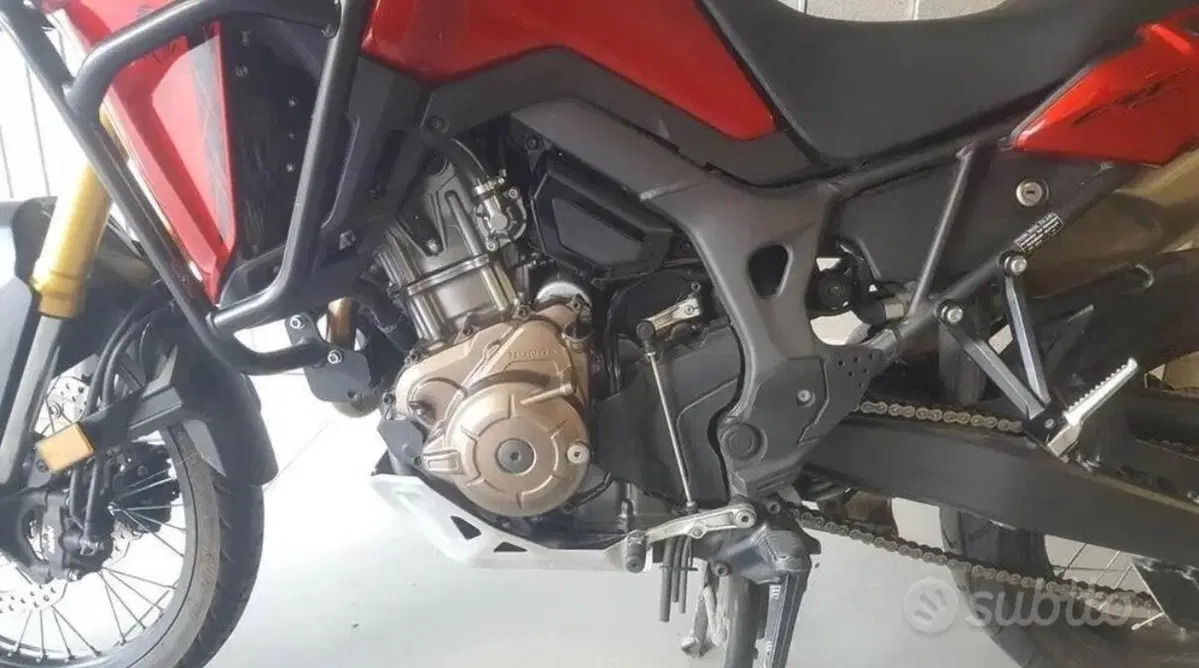 Honda Africa Twin CRF 1000L (2016 - 17) (5)