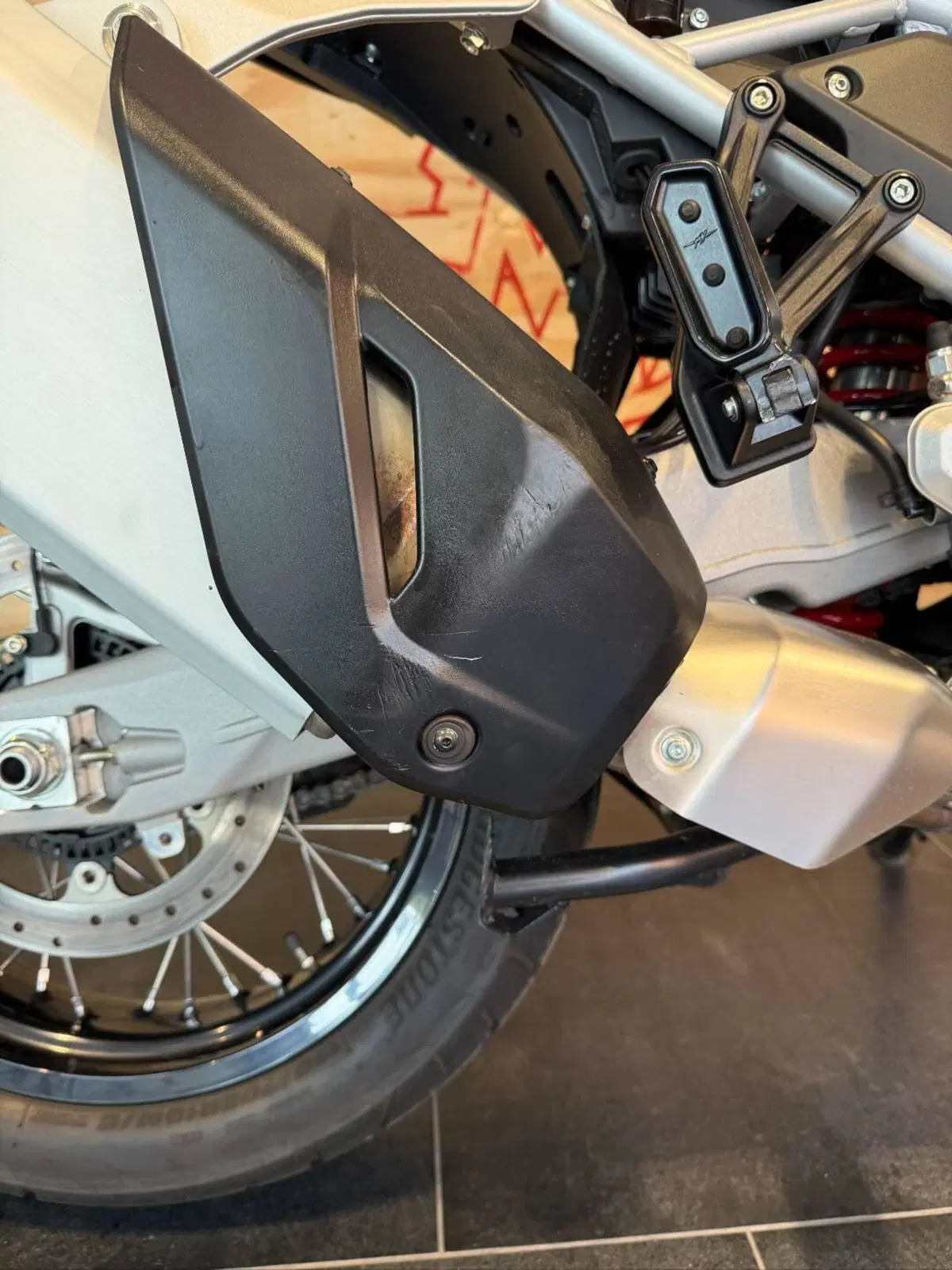 MV Agusta LXP Enduro Veloce (2024 - 25) (13)