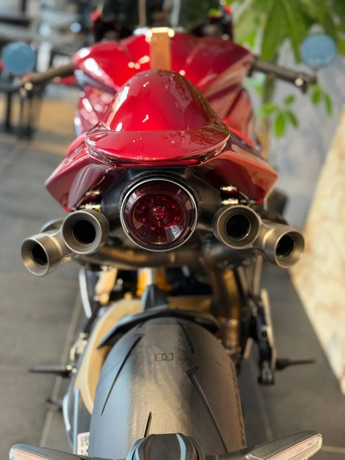 MV Agusta Superveloce 1000 Serie Oro (2024 - 26) (9)