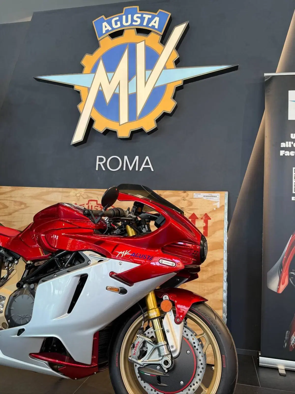 MV Agusta Superveloce 1000 Serie Oro (2024 - 26) (8)
