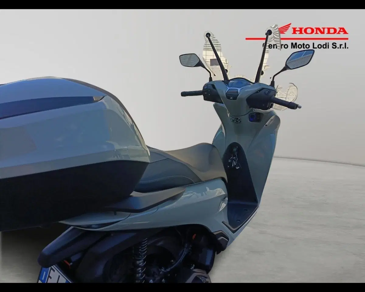 Honda SH 150i Sport (2024 - 25) (6)