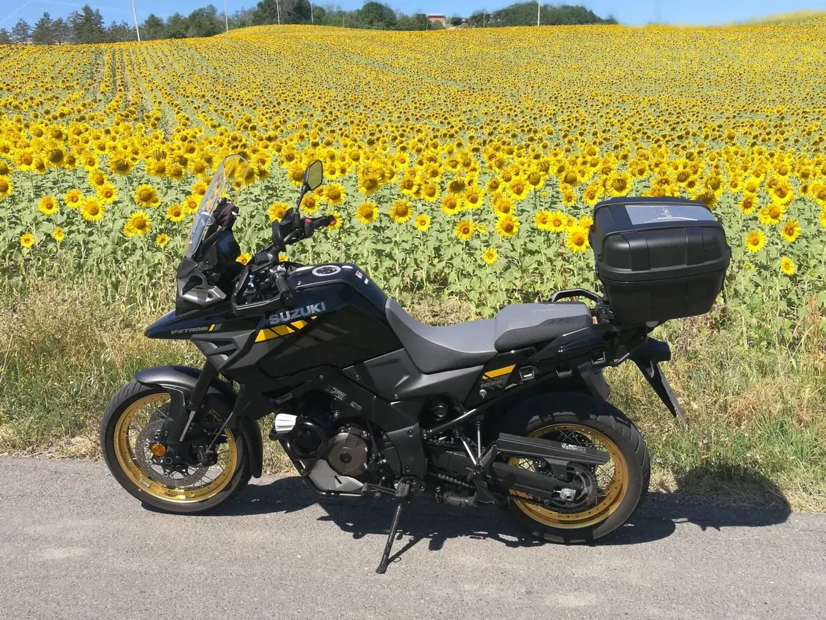 Suzuki V-Strom 1050XT (2020 - 23) (3)