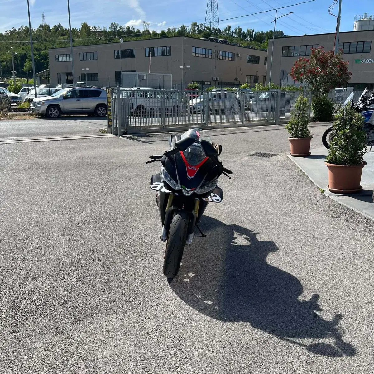 Aprilia RSV4 1100 (2021 - 24) (4)