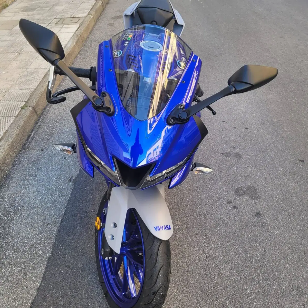 Yamaha YZF R125 (2021 - 22) (3)